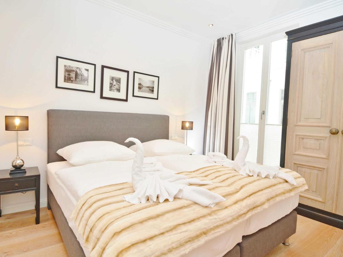 Villa "Johanna" Sellin - Wg13 Mit Kamin Und Zwei Balkonen Екстериор снимка