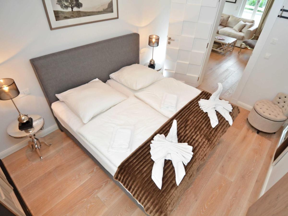 Villa "Johanna" Sellin - Wg13 Mit Kamin Und Zwei Balkonen Екстериор снимка