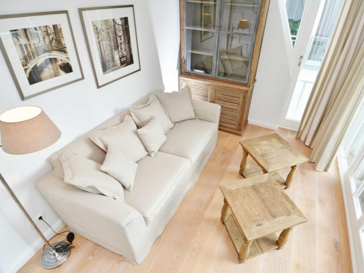 Villa "Johanna" Sellin - Wg13 Mit Kamin Und Zwei Balkonen Екстериор снимка