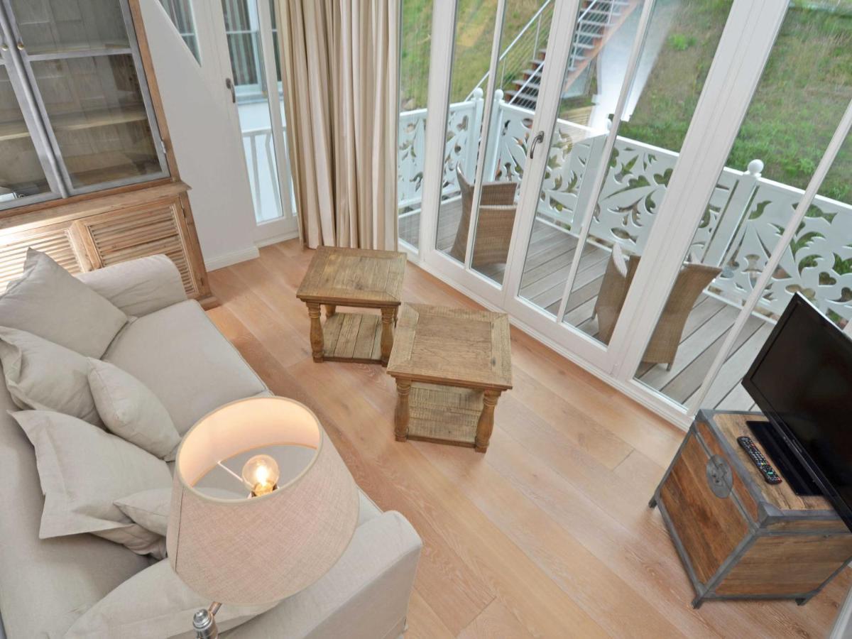 Villa "Johanna" Sellin - Wg13 Mit Kamin Und Zwei Balkonen Екстериор снимка