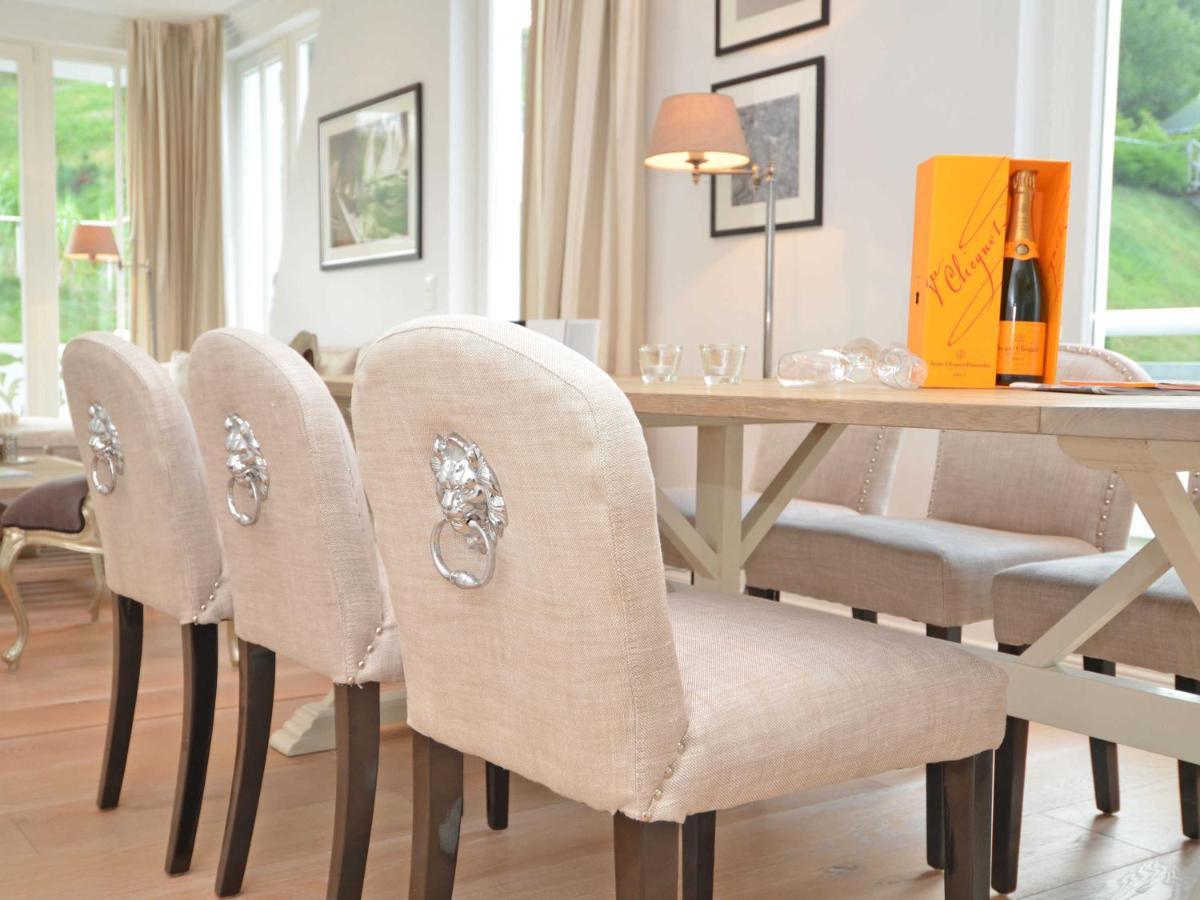 Villa "Johanna" Sellin - Wg13 Mit Kamin Und Zwei Balkonen Екстериор снимка