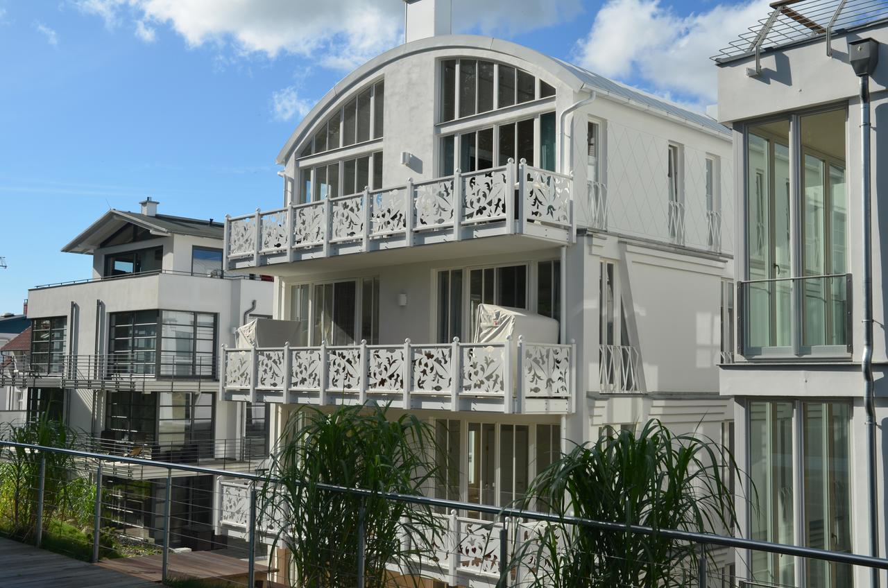 Villa "Johanna" Sellin - Wg13 Mit Kamin Und Zwei Balkonen Екстериор снимка